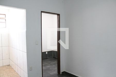Sala de casa para alugar com 2 quartos, 60m² em Paulo Vi, Belo Horizonte