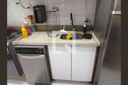 Cozinha de apartamento à venda com 2 quartos, 51m² em Jardim Monte Alegre, Taboão da Serra