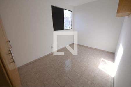 Quarto 2 de apartamento para alugar com 3 quartos, 85m² em Jardim das Esmeraldas, Goiânia