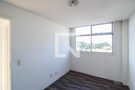 Quarto 1 de apartamento para alugar com 2 quartos, 42m² em Centro, Nilópolis