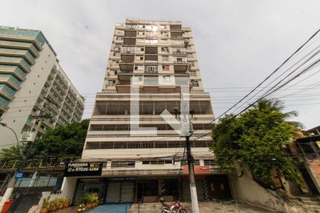 Apartamento à venda com 151m², 3 quartos e 1 vaga Apartamento à venda com 151m², 3 quartos e 1 vagaFachada