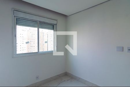 Quarto 2 de apartamento à venda com 2 quartos, 51m² em Jardim Tupanci, Barueri