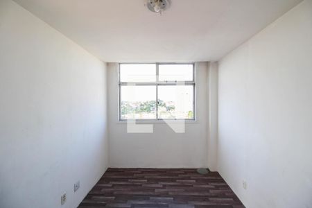 Quarto 1 de apartamento para alugar com 2 quartos, 42m² em Centro, Nilópolis