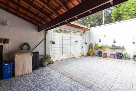 Garagem de casa à venda com 4 quartos, 217m² em Umuarama, Osasco