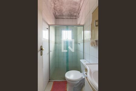 Casa à venda com 217m², 4 quartos e 3 vagas Casa à venda com 217m², 4 quartos e 3 vagasBanheiro da Suíte 2