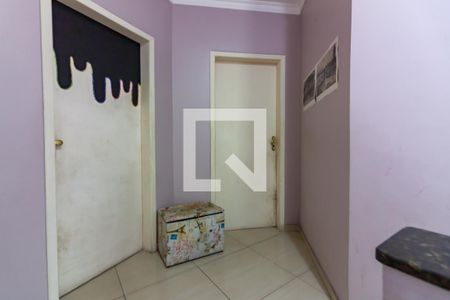 Casa à venda com 217m², 4 quartos e 3 vagas Casa à venda com 217m², 4 quartos e 3 vagasHall social