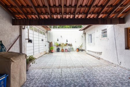 Garagem de casa à venda com 4 quartos, 217m² em Umuarama, Osasco