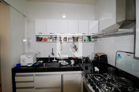 Cozinha de apartamento à venda com 3 quartos, 83m² em Cidade Nova, Belo Horizonte