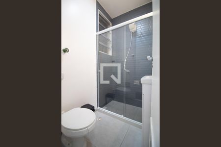 Banheiro social de apartamento para alugar com 1 quarto, 52m² em Copacabana, Rio de Janeiro