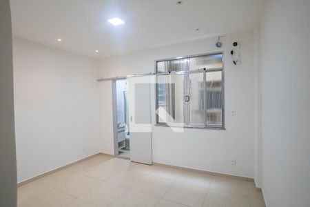 Quarto de kitnet/studio para alugar com 1 quarto, 22m² em Catete, Rio de Janeiro