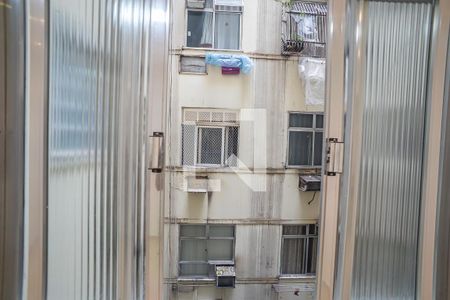 Quarto vista janela de kitnet/studio para alugar com 1 quarto, 22m² em Catete, Rio de Janeiro