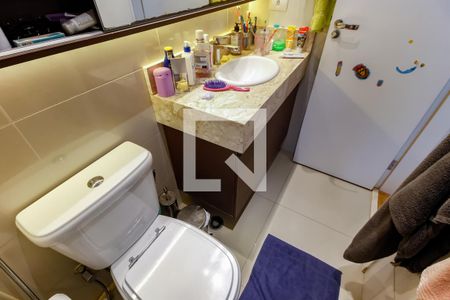 Apartamento à venda com 90m², 3 quartos e 2 vagas Apartamento à venda com 90m², 3 quartos e 2 vagasBanheiro da Suíte