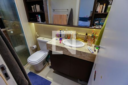 Apartamento à venda com 90m², 3 quartos e 2 vagas Apartamento à venda com 90m², 3 quartos e 2 vagasBanheiro da Suíte