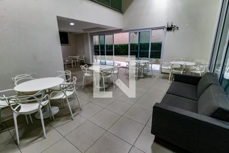 Apartamento à venda com 90m², 3 quartos e 2 vagas Apartamento à venda com 90m², 3 quartos e 2 vagasÁrea comum - Salão de festas