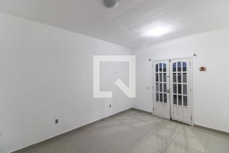 Sala de casa de condomínio para alugar com 2 quartos, 120m² em Vargem Grande, Rio de Janeiro