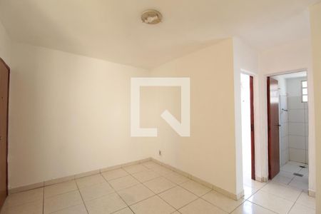 Sala de apartamento à venda com 2 quartos, 48m² em Piratininga, Belo Horizonte