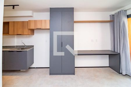 Sala / Quarto de kitnet/studio à venda com 1 quarto, 27m² em Perdizes, São Paulo