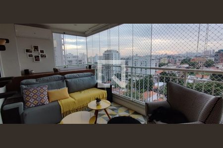 Apartamento à venda com 2 quartos, 62m² em Vila Ipojuca, São Paulo