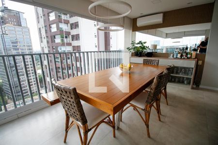 Varanda de apartamento à venda com 3 quartos, 100m² em Pinheiros, São Paulo