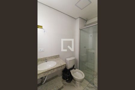 Banheiro de kitnet/studio para alugar com 1 quarto, 35m² em Vila Prudente, São Paulo