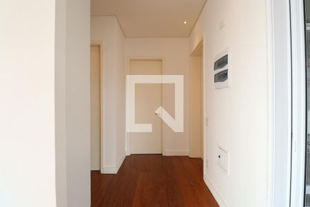 Corredor de apartamento à venda com 2 quartos, 126m² em Vila Ipojuca, São Paulo