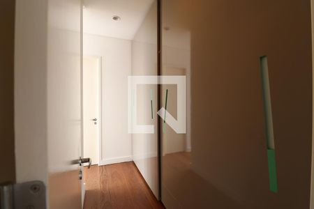 Closet de apartamento à venda com 2 quartos, 126m² em Vila Ipojuca, São Paulo