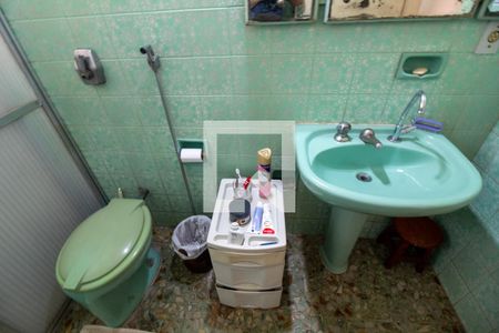 Casa à venda com 300m², 4 quartos e 3 vagas Casa à venda com 300m², 4 quartos e 3 vagasBanheiro