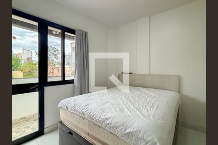 Quarto de apartamento para alugar com 1 quarto, 35m² em Floresta, Porto Alegre