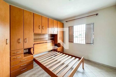 Quarto 1 casa 1 de casa para alugar com 5 quartos, 244m² em Vila Pita, São Paulo