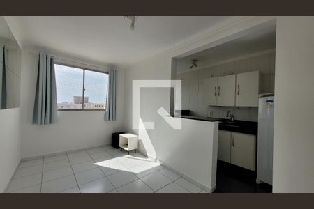 Sala de apartamento à venda com 2 quartos, 44m² em Vila Trinta E Um de Março, Campinas