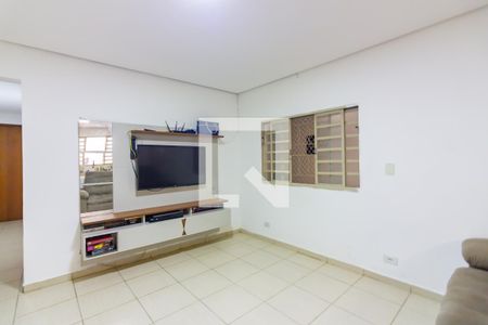 Sala  de casa para alugar com 2 quartos, 90m² em Km 18, Osasco