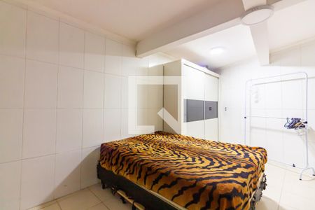 Suíte  de casa para alugar com 2 quartos, 90m² em Km 18, Osasco