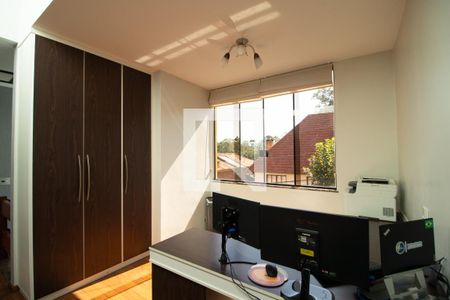 Casa à venda com 423m², 4 quartos e 8 vagas Casa à venda com 423m², 4 quartos e 8 vagasHall