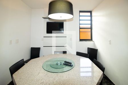 Casa à venda com 423m², 4 quartos e 8 vagas Casa à venda com 423m², 4 quartos e 8 vagasCopa