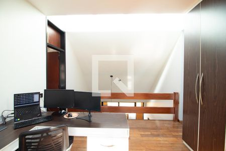 Casa à venda com 423m², 4 quartos e 8 vagas Casa à venda com 423m², 4 quartos e 8 vagasHall