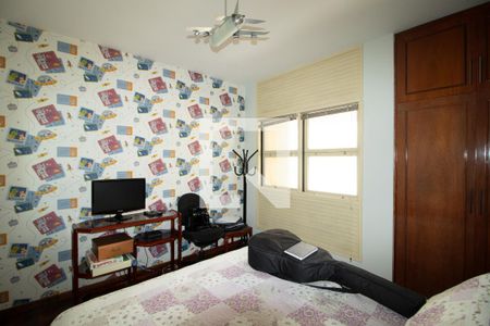 Casa à venda com 423m², 4 quartos e 8 vagas Casa à venda com 423m², 4 quartos e 8 vagasQuarto 2