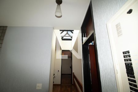 Casa à venda com 423m², 4 quartos e 8 vagas Casa à venda com 423m², 4 quartos e 8 vagasQuarto 2