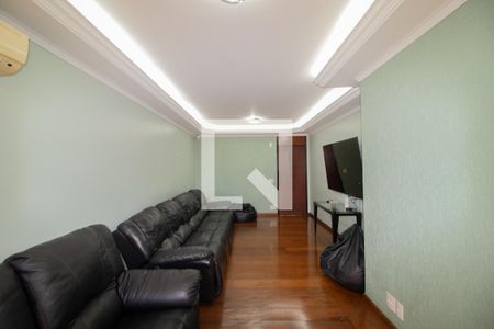 Casa à venda com 423m², 4 quartos e 8 vagas Casa à venda com 423m², 4 quartos e 8 vagasSala de Tv