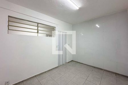 Quarto 1 de casa para alugar com 2 quartos, 50m² em Jardim Paraíso, São Paulo