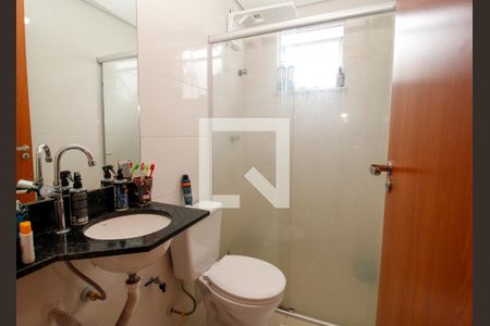 Banheiro de apartamento para alugar com 2 quartos, 80m² em Sagrada Família, Belo Horizonte