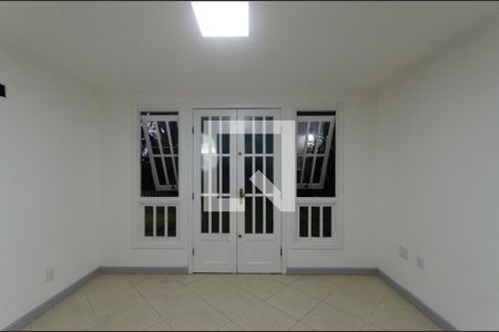Detalhe Sala de casa de condomínio à venda com 3 quartos, 143m² em Teresópolis, Porto Alegre