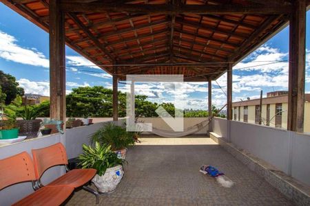 Casa à venda com 4 quartos, 333m² em Paraíso, Belo Horizonte