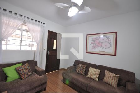 Sala de casa para alugar com 3 quartos, 160m² em Vila Nivi, São Paulo