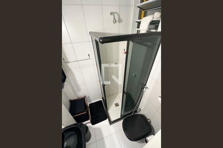 Banheiro de kitnet/studio à venda com 1 quarto, 22m² em Copacabana, Rio de Janeiro