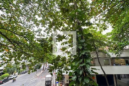 Quarto 01 - Vista de apartamento à venda com 2 quartos, 68m² em Copacabana, Rio de Janeiro