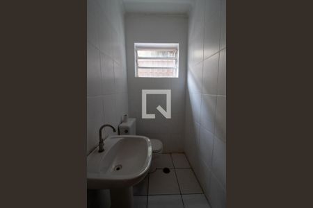 Lavabo de casa para alugar com 3 quartos, 160m² em Ferreira, São Paulo