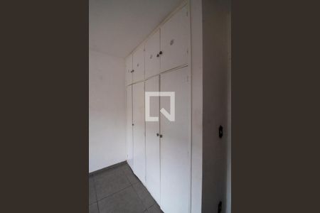 Quarto 1 - Armários de casa para alugar com 3 quartos, 160m² em Ferreira, São Paulo