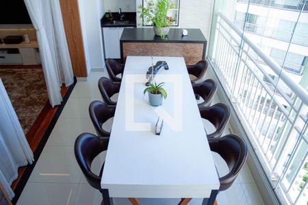 Apartamento à venda com 94m², 2 quartos e 2 vagas Apartamento à venda com 94m², 2 quartos e 2 vagasVaranda gourmet