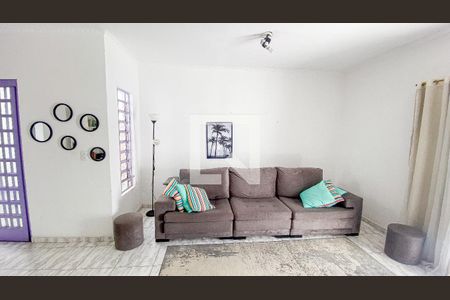 Sala de casa à venda com 3 quartos, 246m² em Vila Eldízia, Santo André