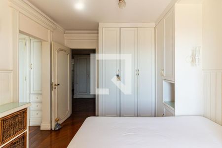 Apartamento para alugar com 317m², 4 quartos e 5 vagas Apartamento para alugar com 317m², 4 quartos e 5 vagasSuíte 2 - Quarto